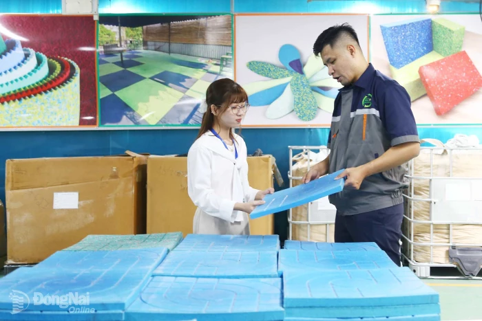 Promoting ESG practices among businesses