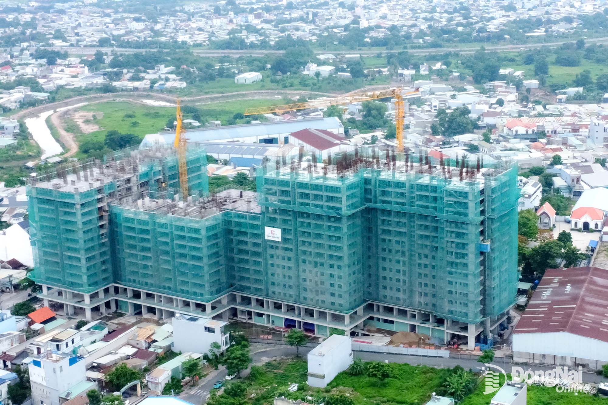 A social housing project under construction in Long Hung ward. Photo: Hoang Loc

