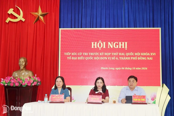 Tổ đại biểu Quốc hội đơn vị số 6, thành phố Đồng Nai tiếp xúc cử tri các địa phương