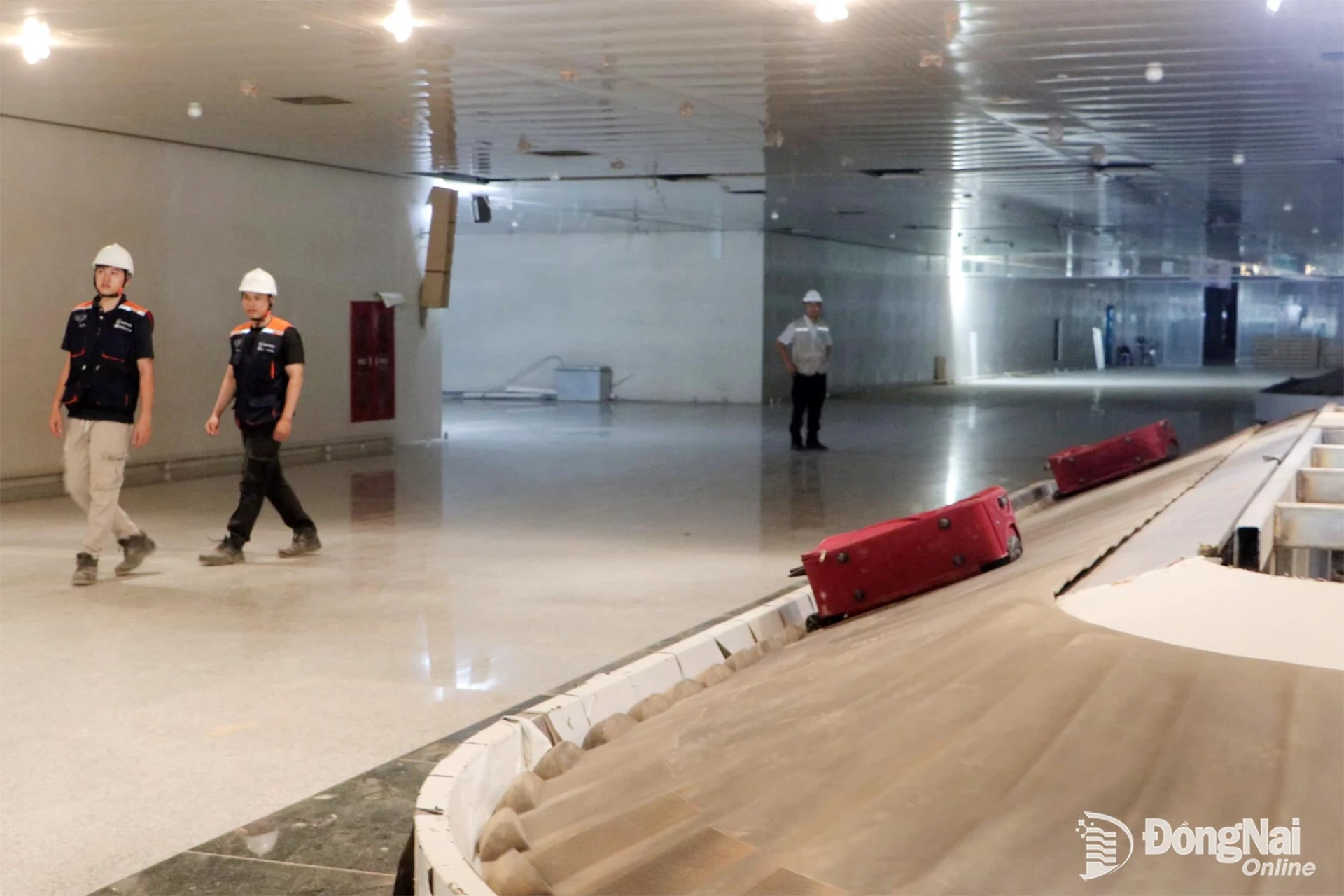Baggage conveyor systems undergo trial runs at Long Thanh Airport. Photo: Pham Tung

