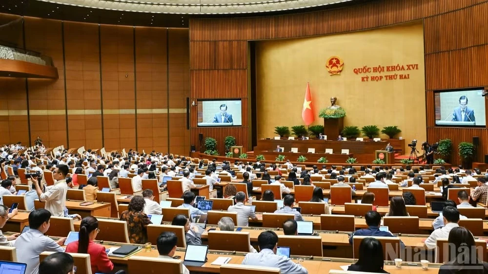 Quang cảnh phiên họp ở hội trường tại Kỳ họp thứ 2, Quốc hội khóa XVI, ngày 18/10. (Ảnh: DUY LINH)

