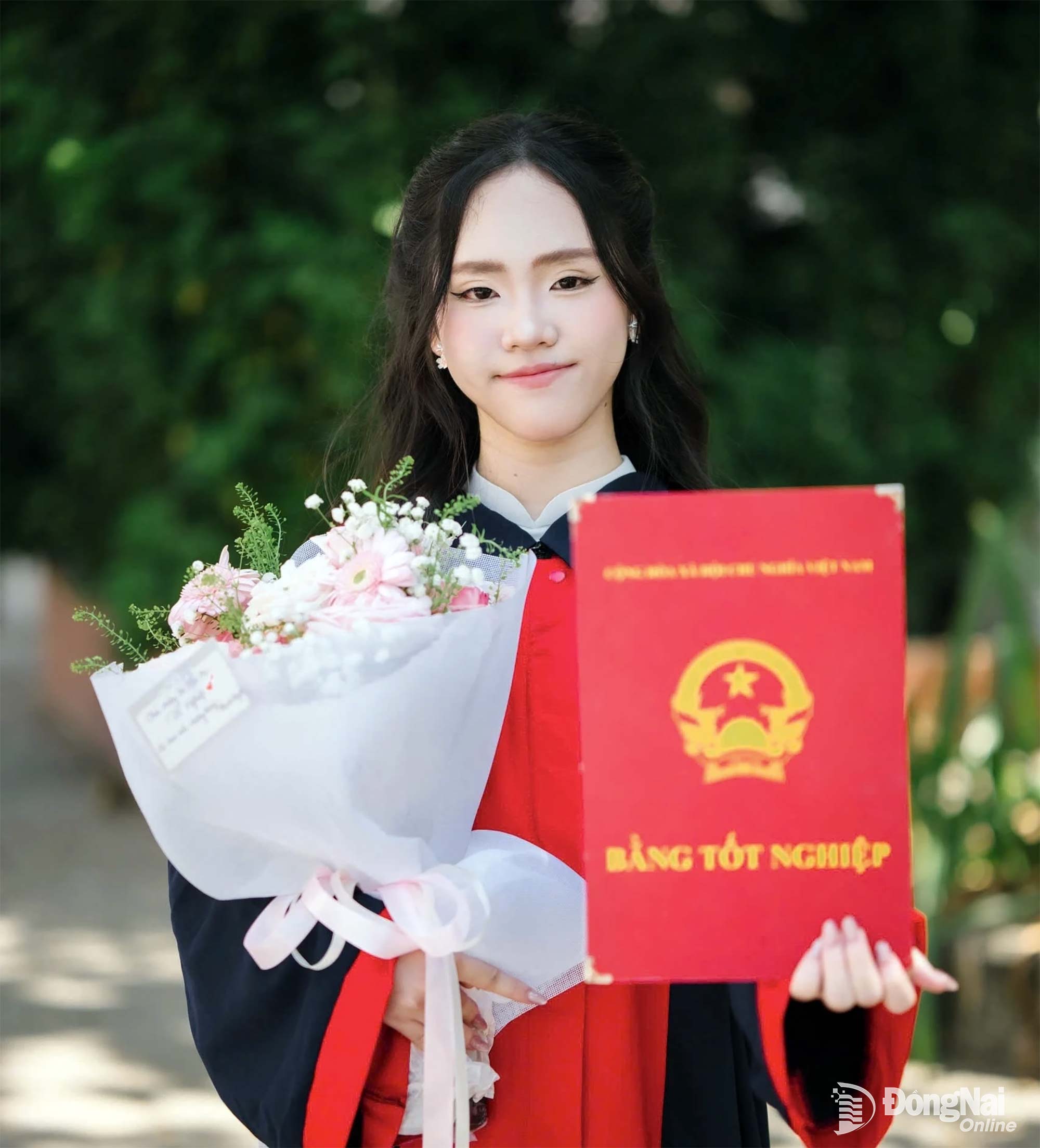 Phan Hai An, a former mathematics-specialized student at Luong The Vinh High School for the Gifted, is among nine recipients of the Sigma Gold Scholarship.