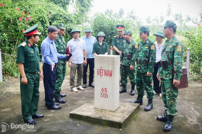 Ban Chỉ đạo công tác biên giới khảo sát hệ thống cột mốc biên giới trên địa bàn xã Hưng Phước
