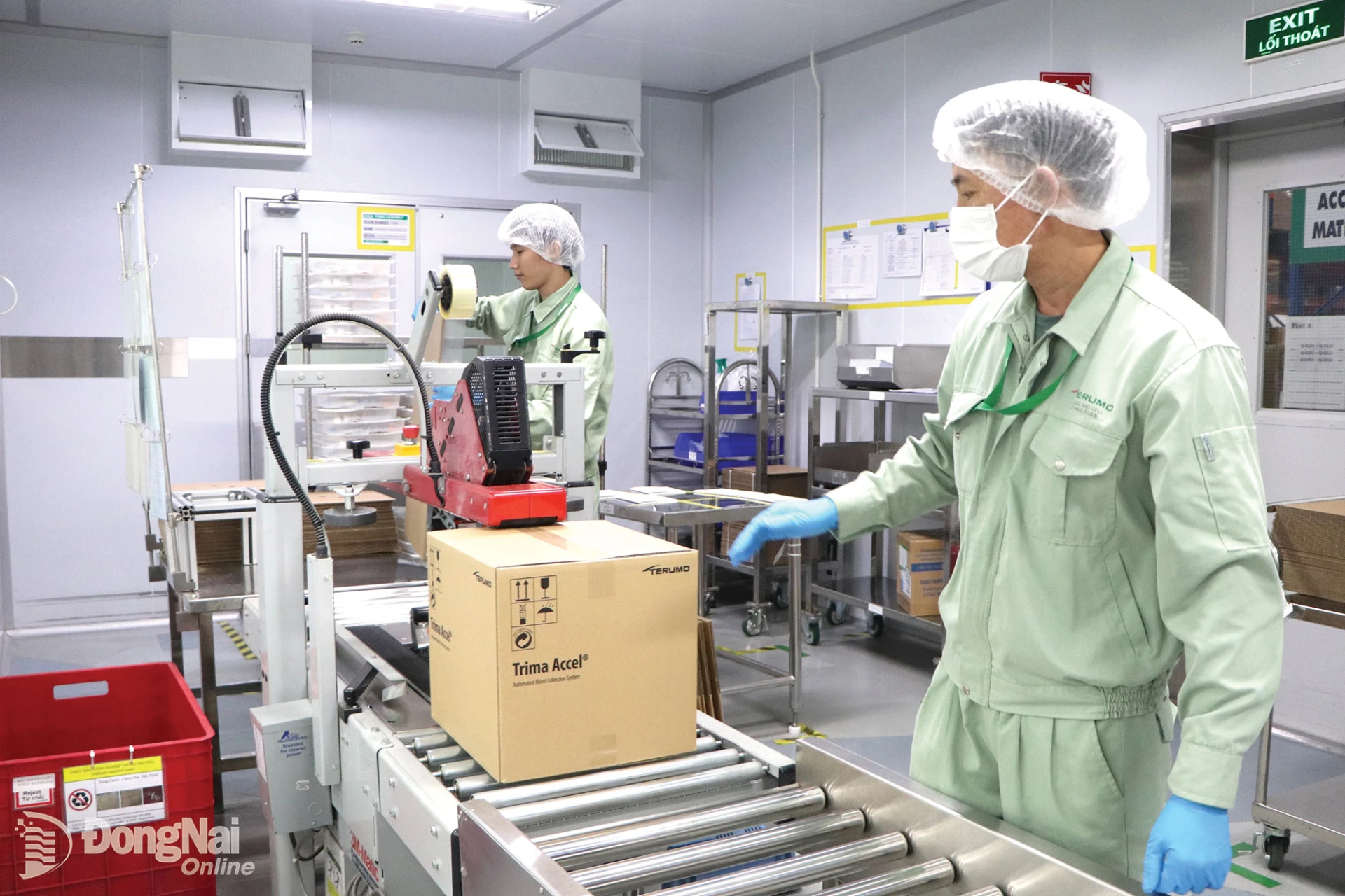 Dây chuyền sản xuất tại Công ty TNHH Terumo BCT Việt Nam, Khu công nghiệp Long Đức, xã Bình An. Ảnh: NGỌC LIÊN