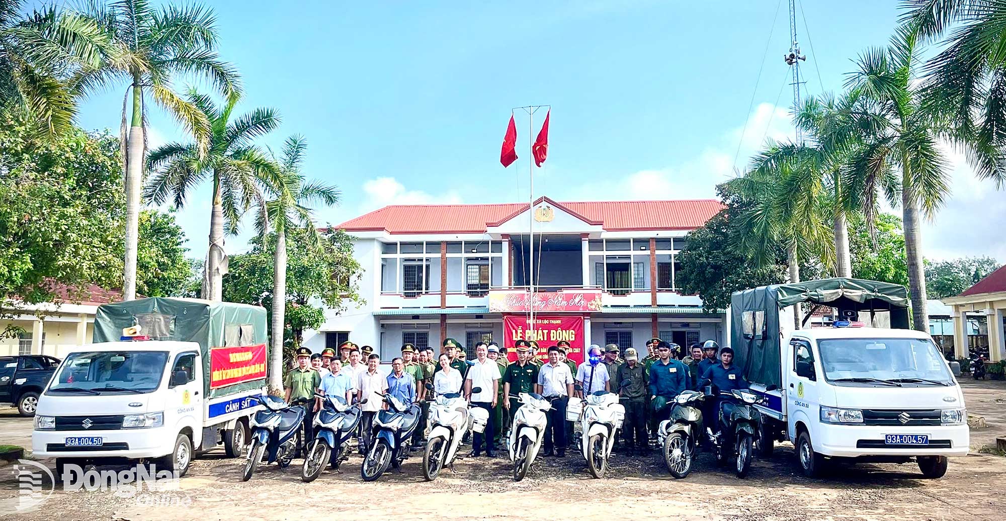 Lộc Thạnh ra quân hưởng ứng Ngày toàn dân phòng cháy, chữa cháy và cứu nạn, cứu hộ. Ảnh: Hoàng Thái