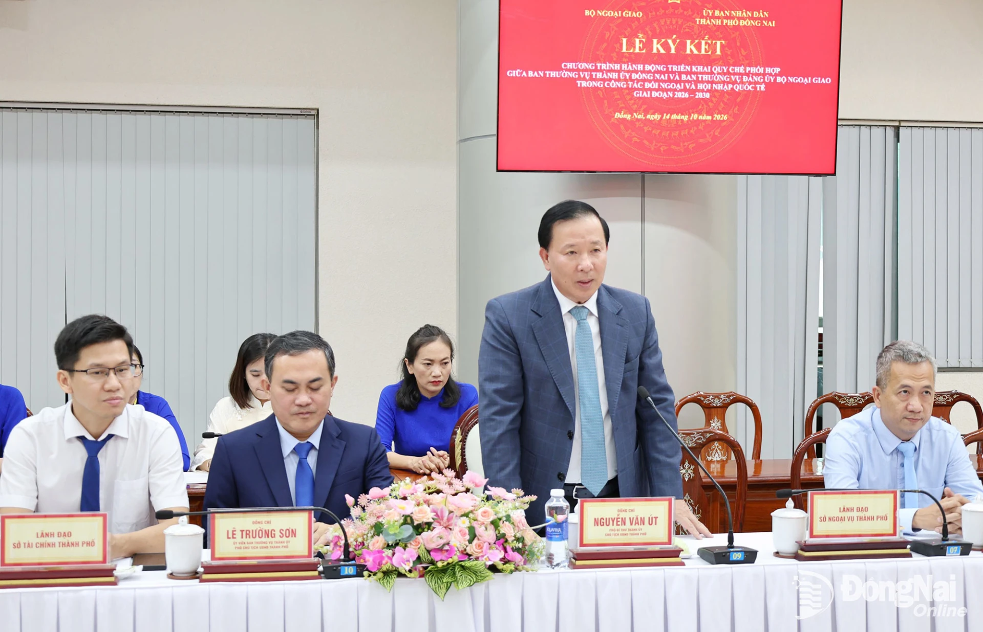 Phó Bí thư Thành ủy, Chủ tịch UBND thành phố Đồng Nai Nguyễn Văn Út phát biểu tại lễ ký kết. Ảnh: Ngọc Liên