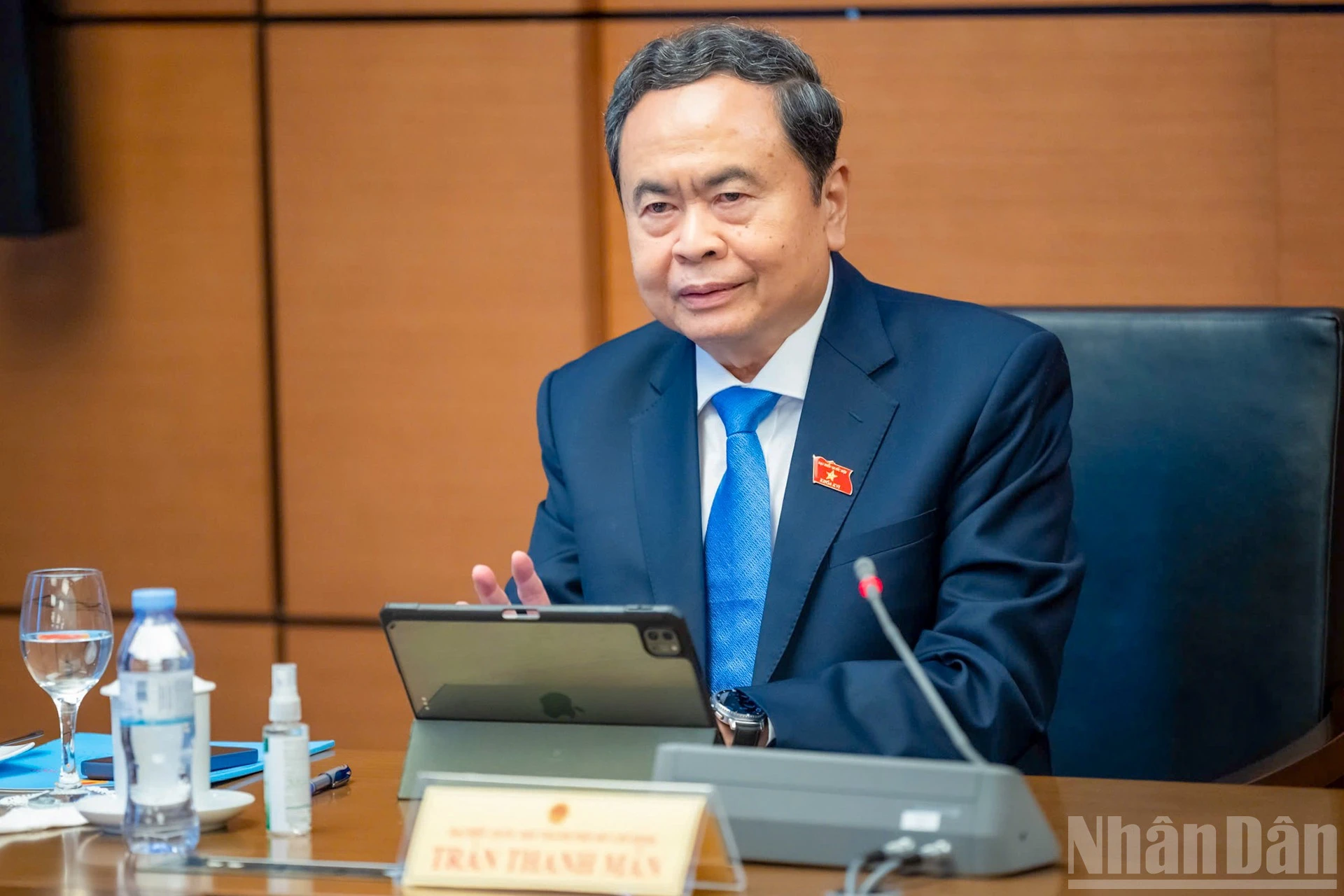 Chủ tịch Quốc hội Trần Thanh Mẫn phát biểu tại thảo luận tổ sáng 18/10. (Ảnh: DUY LINH)
