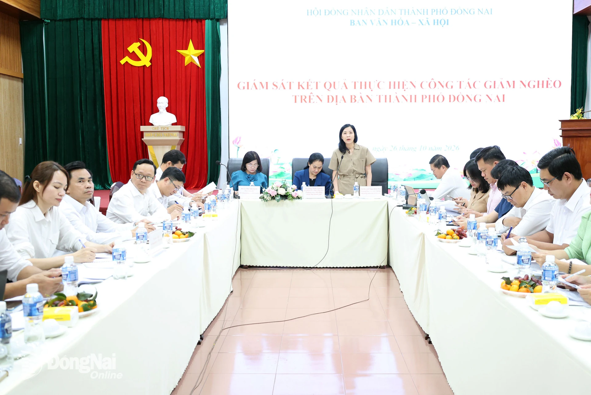Trưởng ban Văn hóa - Xã hội HĐND thành phố, trưởng đoàn giám sát Huỳnh Ngọc Kim Mai phát biểu tại buổi làm việc. Ảnh: Hồ Thảo