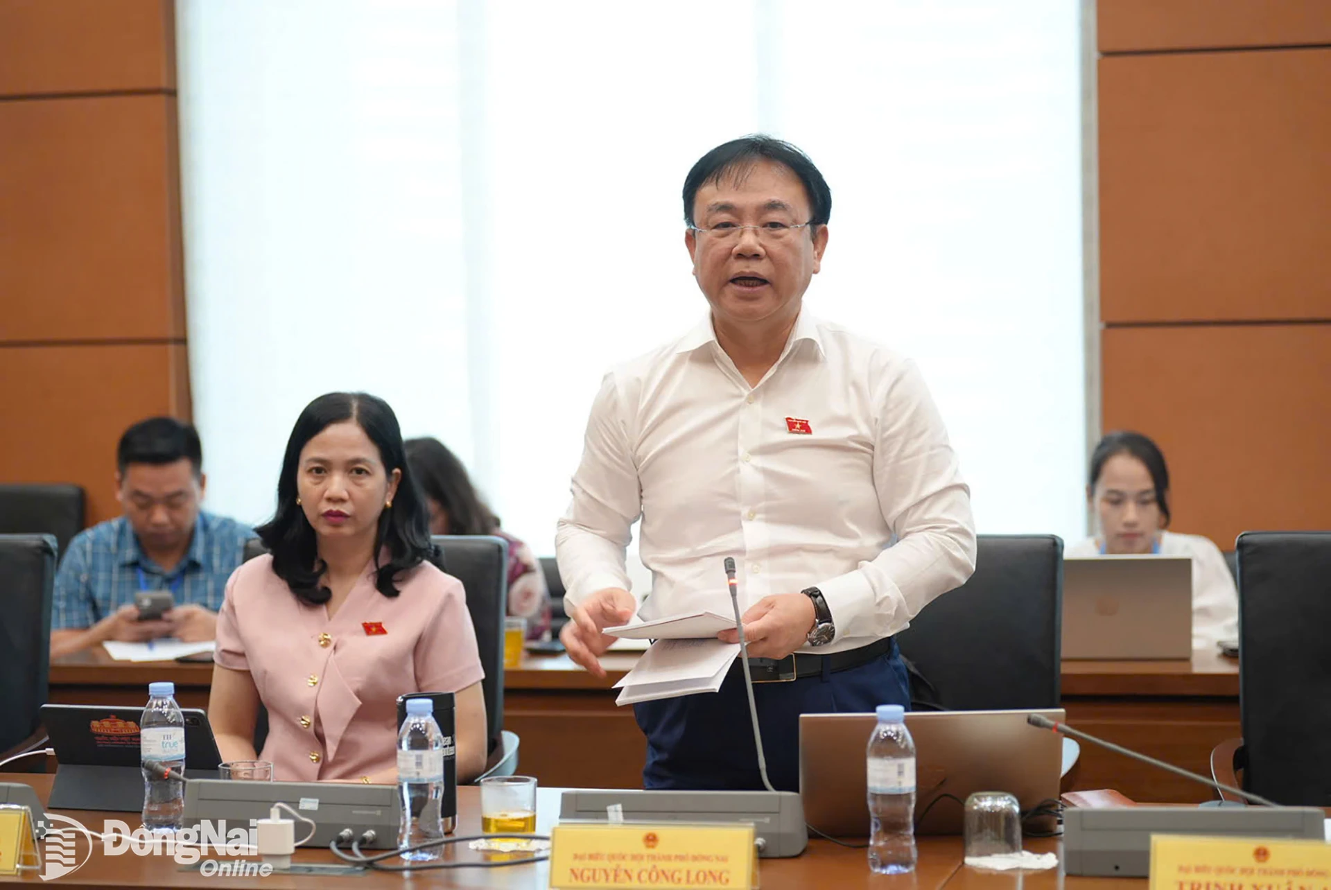 Đại biểu Nguyễn Công Long (Đoàn Đại biểu Quốc hội thành phố Đồng Nai) phát biểu tại phiên thảo luận tổ ngày 21-10. Ảnh: CTV
