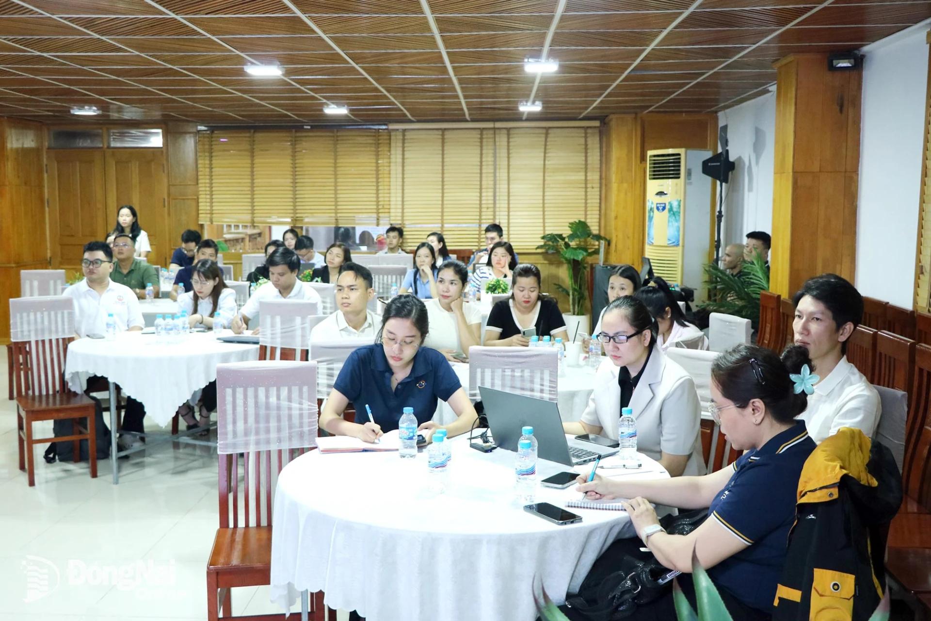Các học viên tham gia lớp tập huấn. Ảnh: Vương Thế