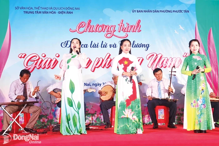 Nghệ nhân dân gian đờn ca tài tử Phạm Lơ: Ðể tiếng đờn còn người nối tiếp