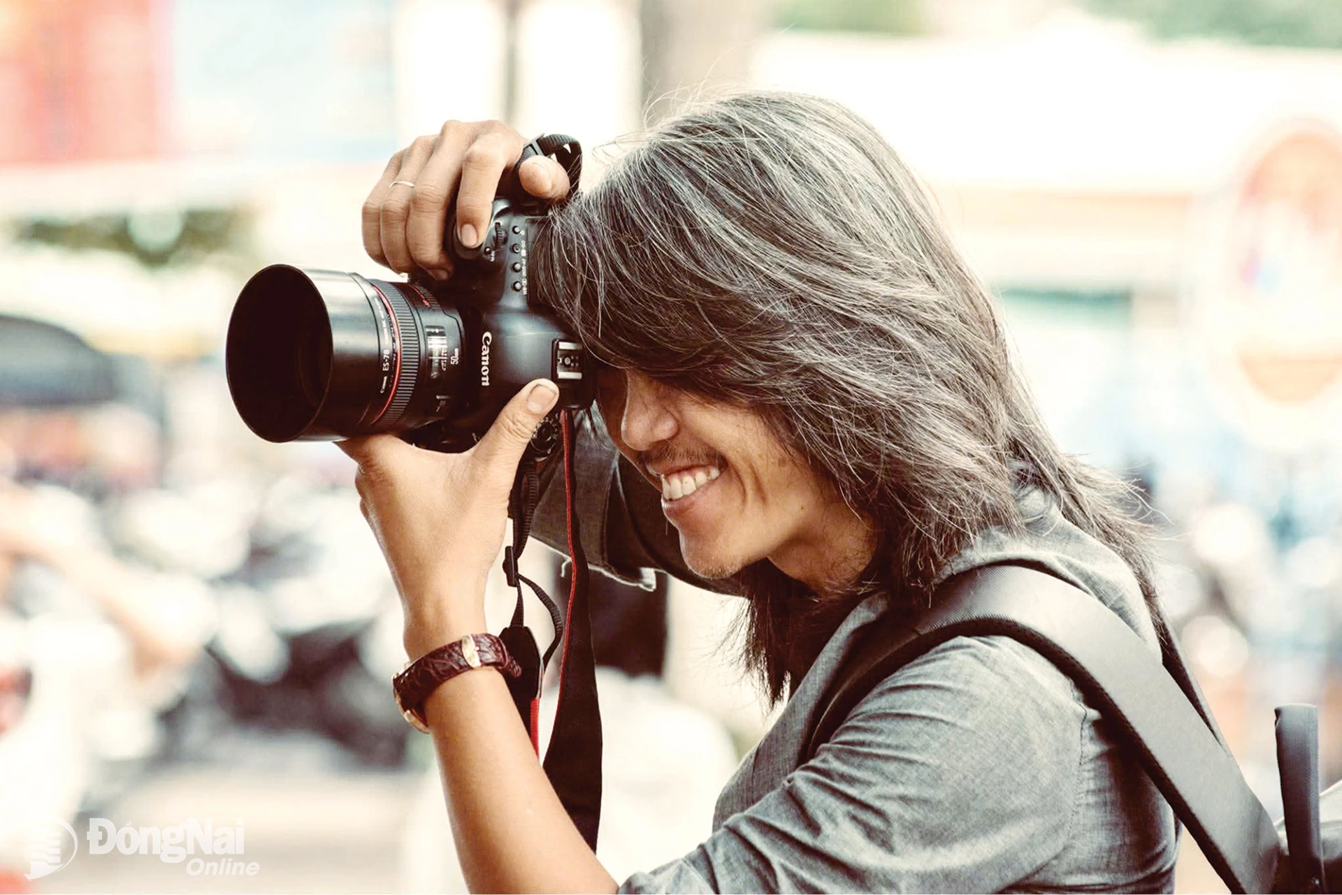 Artist Nguyen Van Hoa, a member of the Photography Section of the Dong Nai Literature and Arts Association.

