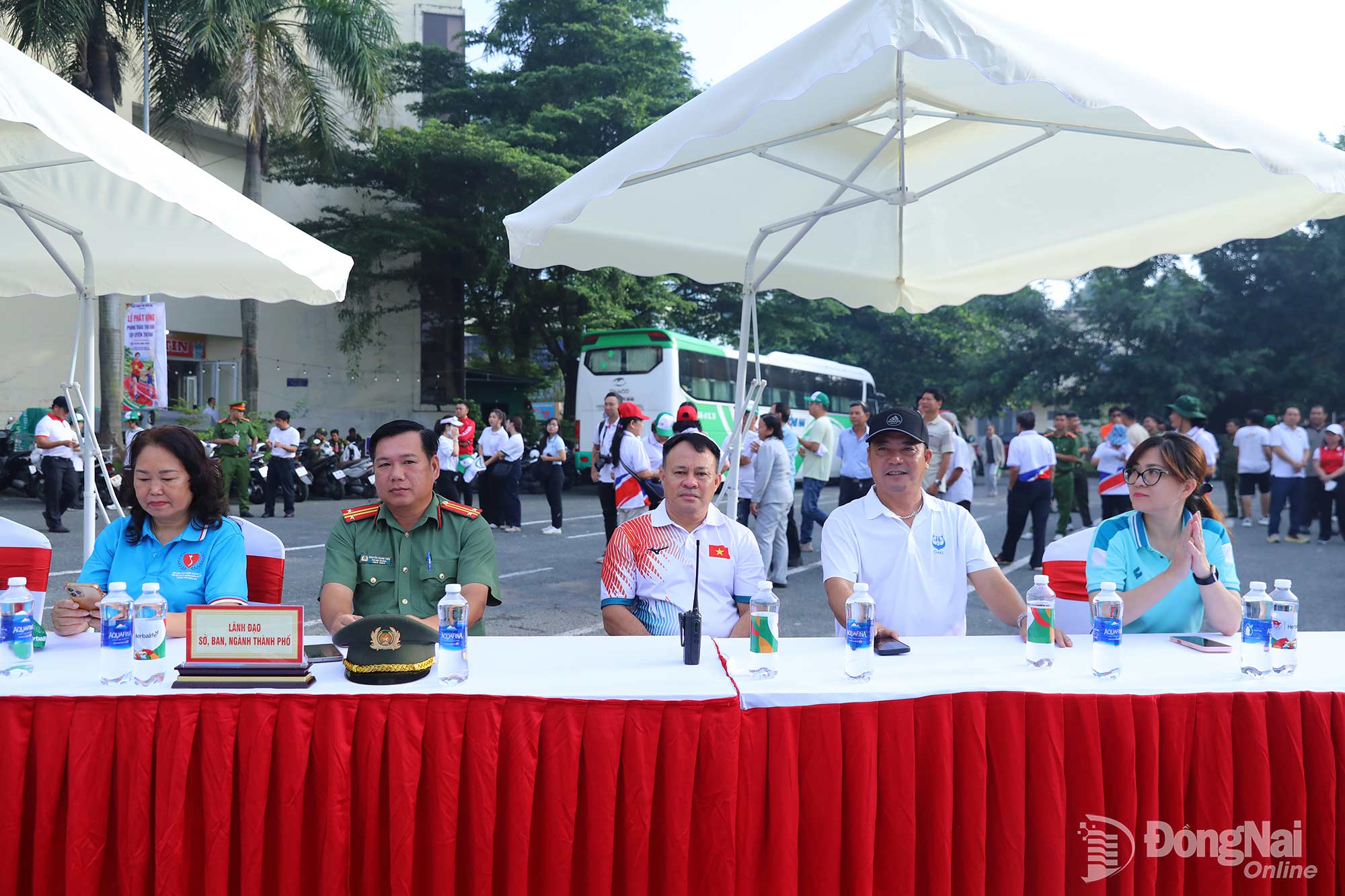 Các đại biểu tham dự lễ phát động tại điểm cầu thành phố Đồng Nai. Ảnh: Huy Anh