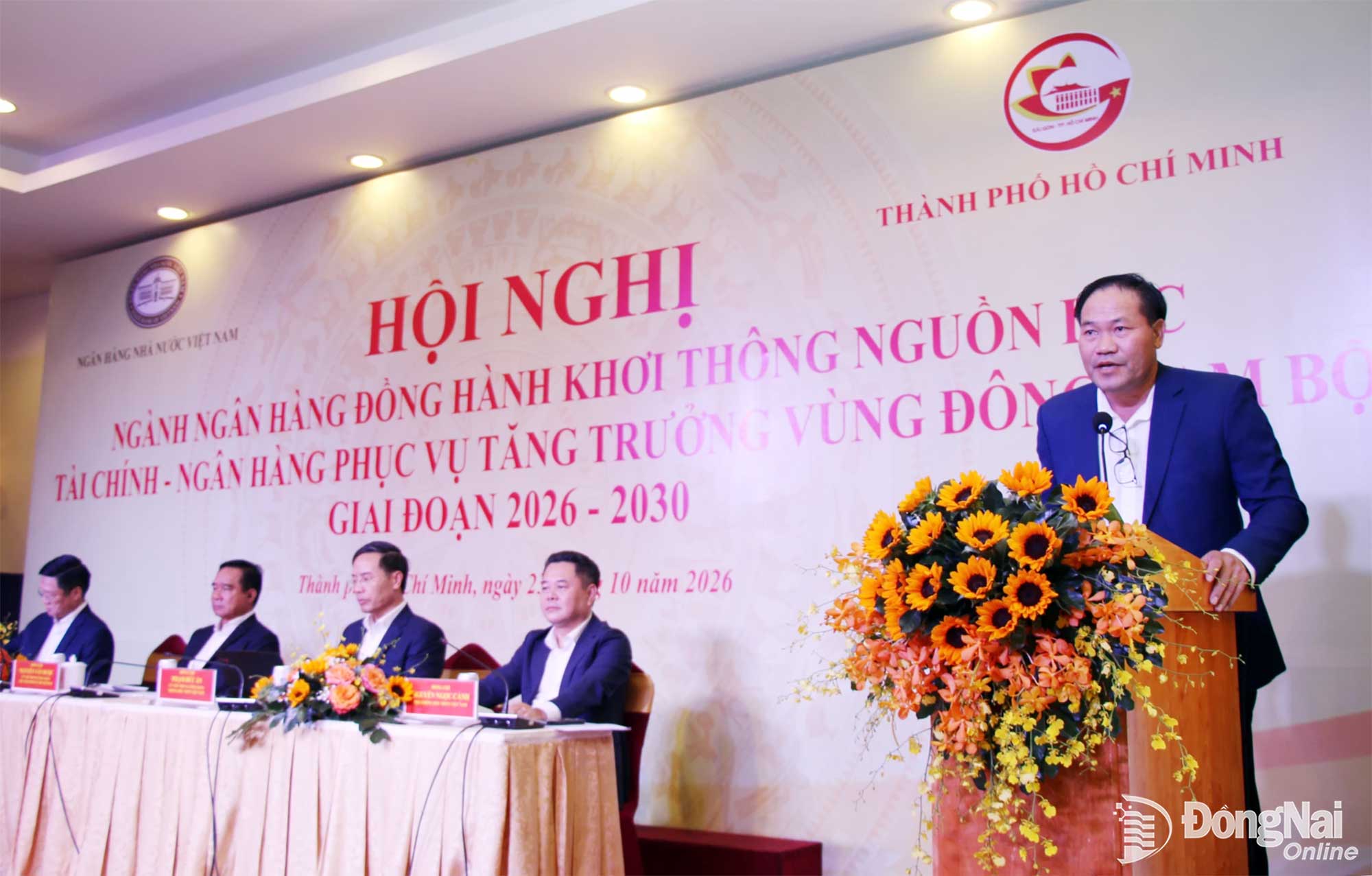 Dang Van Diem, Chairman of the Dong Nai Business Federation, delivers a presentation at the conference. Photo: Hai Quan

