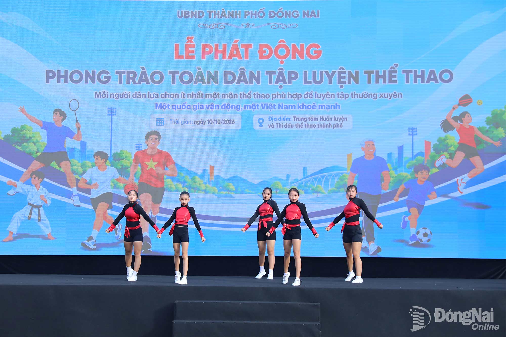 Tiết mục biểu diễn của đội tuyển Aerobic Đồng Nai. Ảnh: Huy Anh