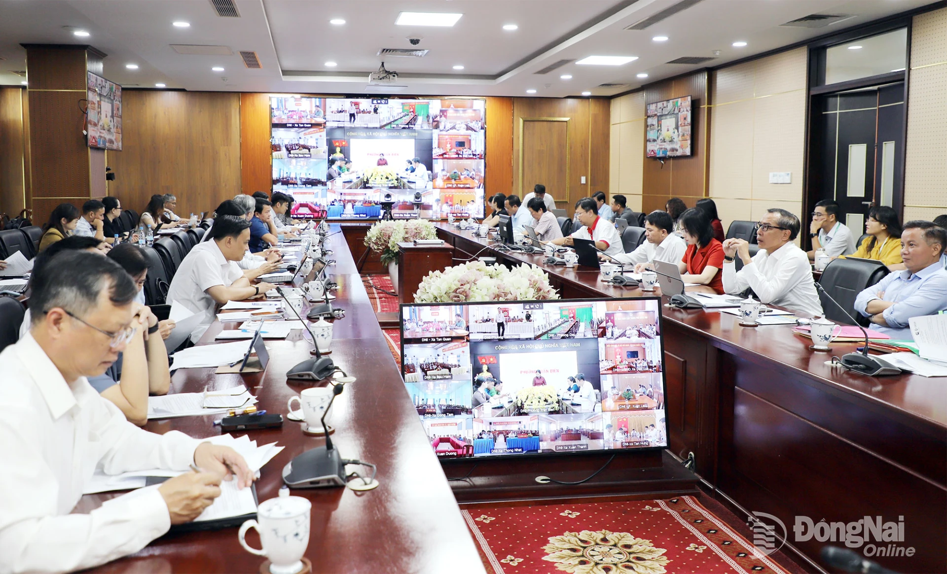 Representatives of departments, boards, sectors, units, and localities attend the conference. Photo: My Ny

