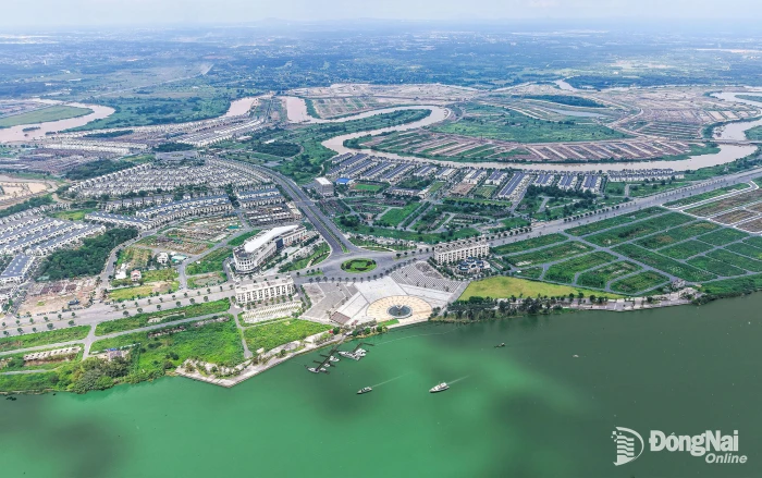 Hàng ngàn khách tham quan dự án Aqua City giai đoạn kinh doanh mới