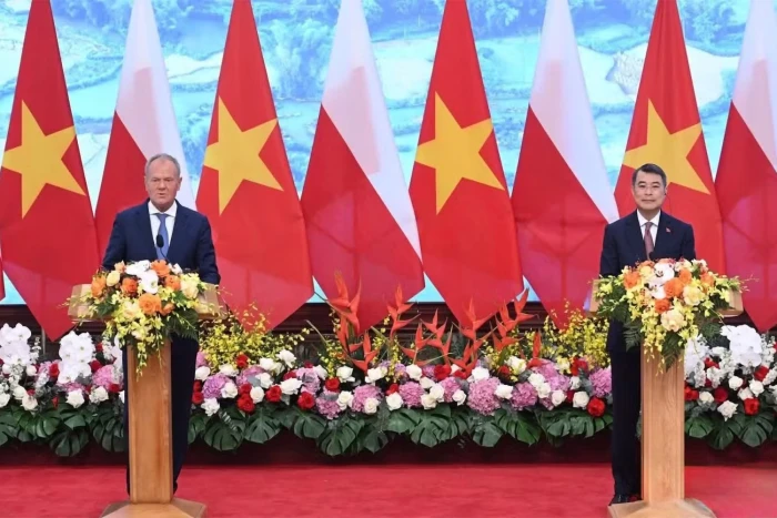 Tuyên bố chung về việc thiết lập quan hệ Đối tác chiến lược giữa Cộng hòa xã hội chủ nghĩa Việt Nam và Cộng hòa Ba Lan