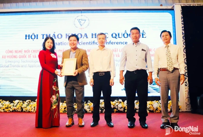 GS.TS Hoàng Viết Ngữ, Trường đại học Công nghệ Queensland (Australia): Ðồng Nai giàu tiềm năng phát triển kinh tế vật liệu carbon