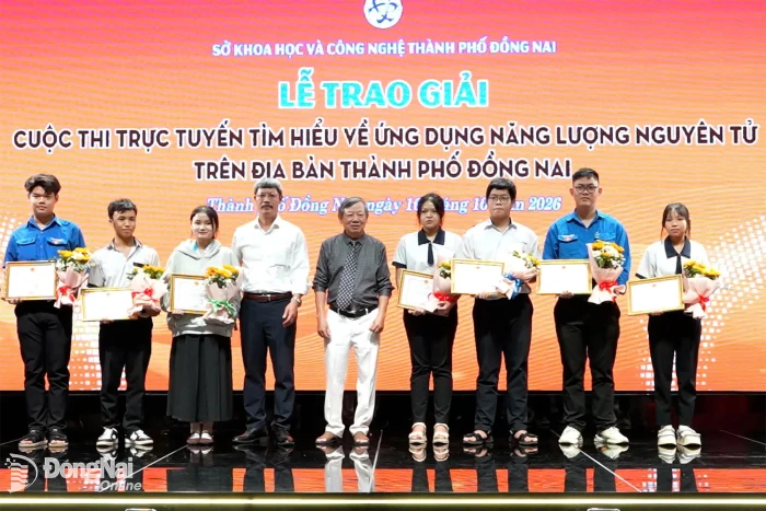 Trao giải cho 33 thí sinh xuất sắc trong cuộc thi trực tuyến tìm hiểu về ứng dụng năng lượng nguyên tử