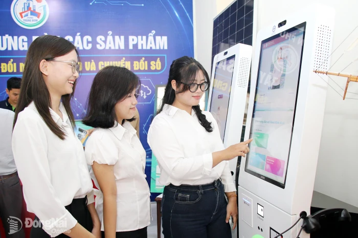 Phát triển nền tảng đổi mới sáng tạo trên không gian số
