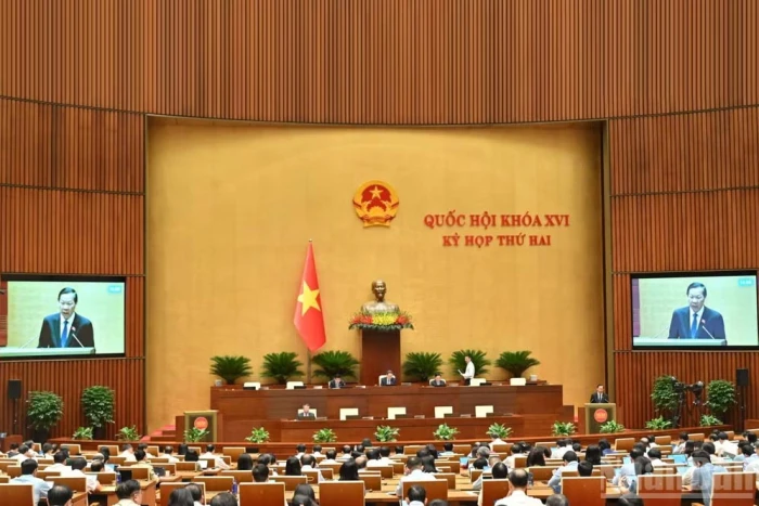 Đẩy mạnh phân cấp, phân quyền; đơn giản hóa thủ tục về kinh doanh bất động sản