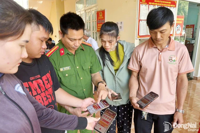 Tham gia xây dựng pháp luật trên môi trường số