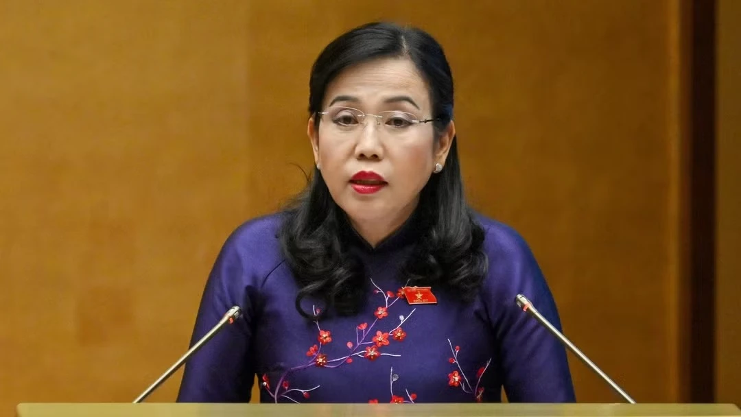 Chủ nhiệm Ủy ban Khoa học, Công nghệ và Môi trường Nguyễn Thanh Hải trình bày Báo cáo thẩm tra. Ảnh: THỦY NGUYÊN