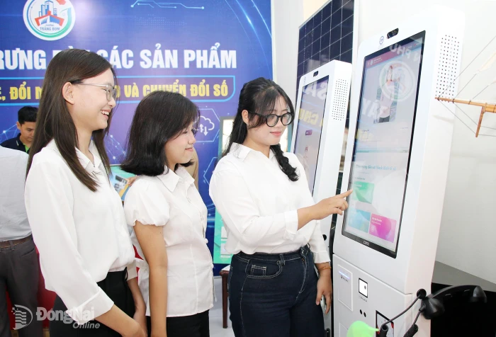 Phát triển nền tảng đổi mới sáng tạo trên không gian số