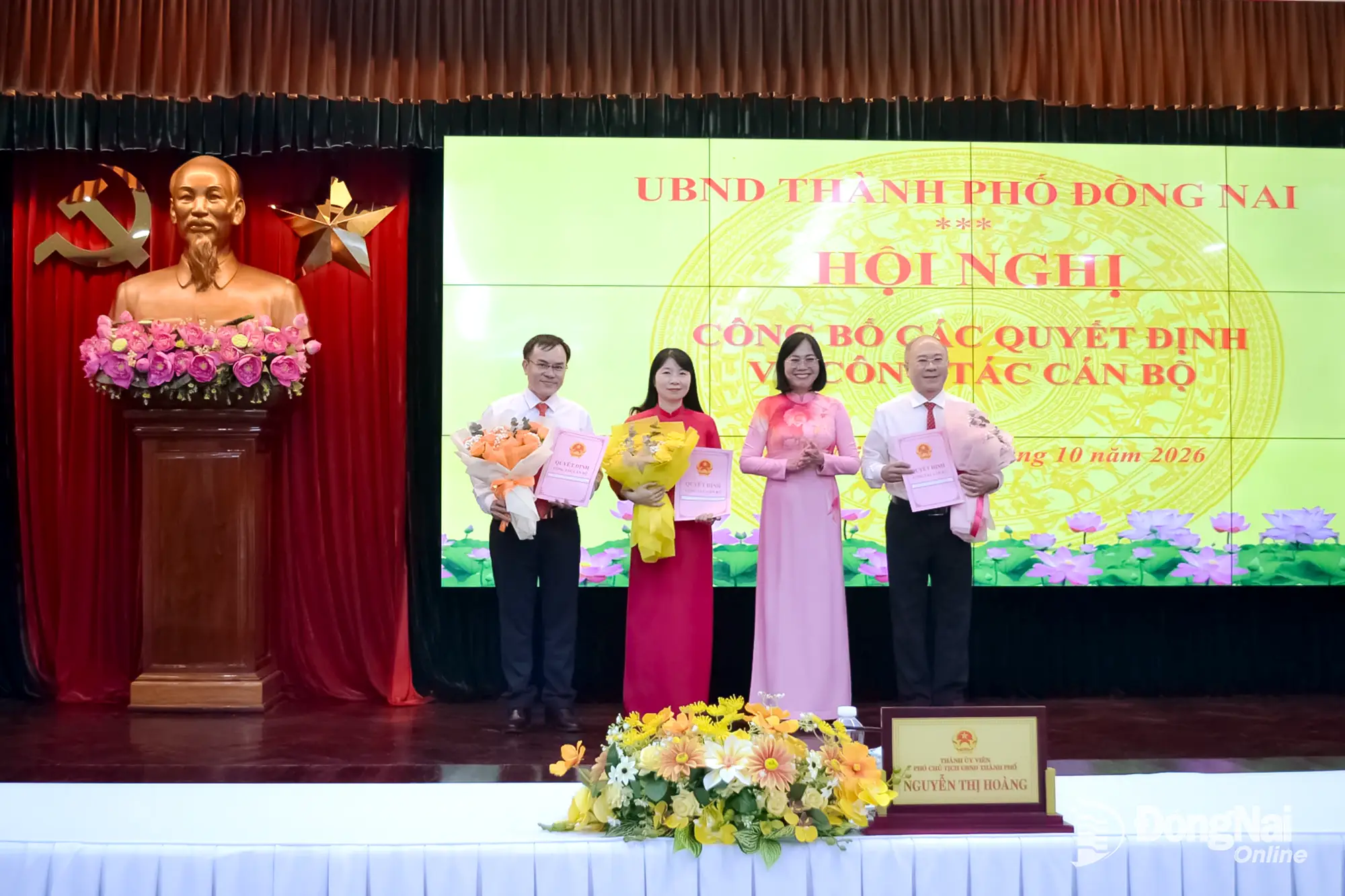 Công bố các quyết định của Chủ tịch UBND thành phố Đồng Nai về công tác cán bộ
