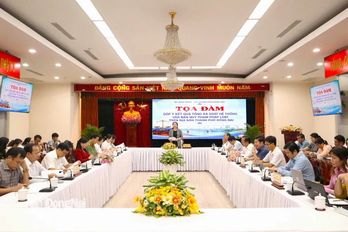 Tọa đàm góp ý kết quả tổng rà soát hệ thống văn bản quy phạm pháp luật