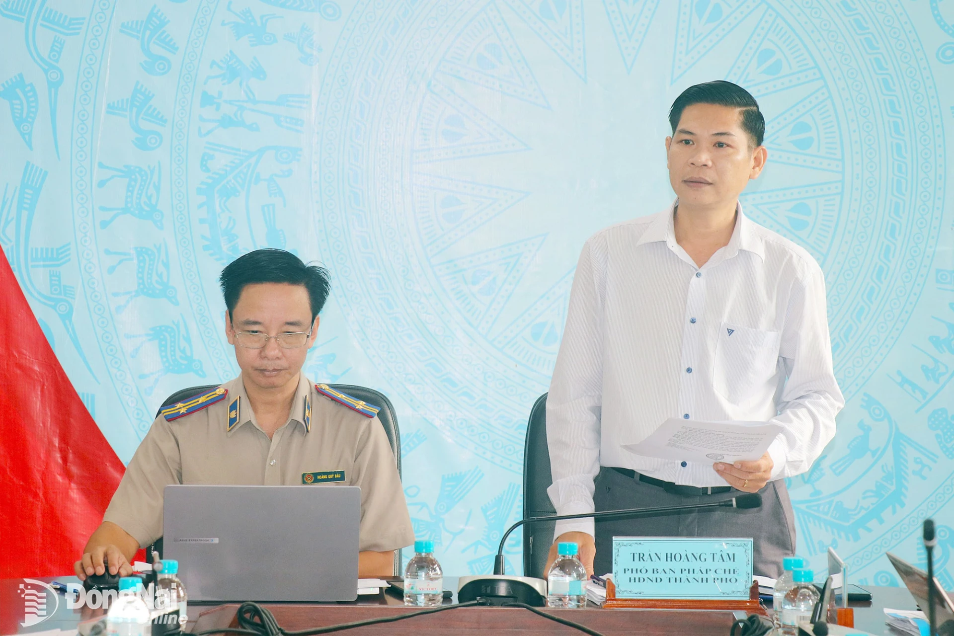 Phó Trưởng ban Pháp chế HĐND thành phố Đồng Nai Trần Hoàng Tâm, Phó Trưởng đoàn, phát biểu tại buổi làm việc. Ảnh: An Nhơn