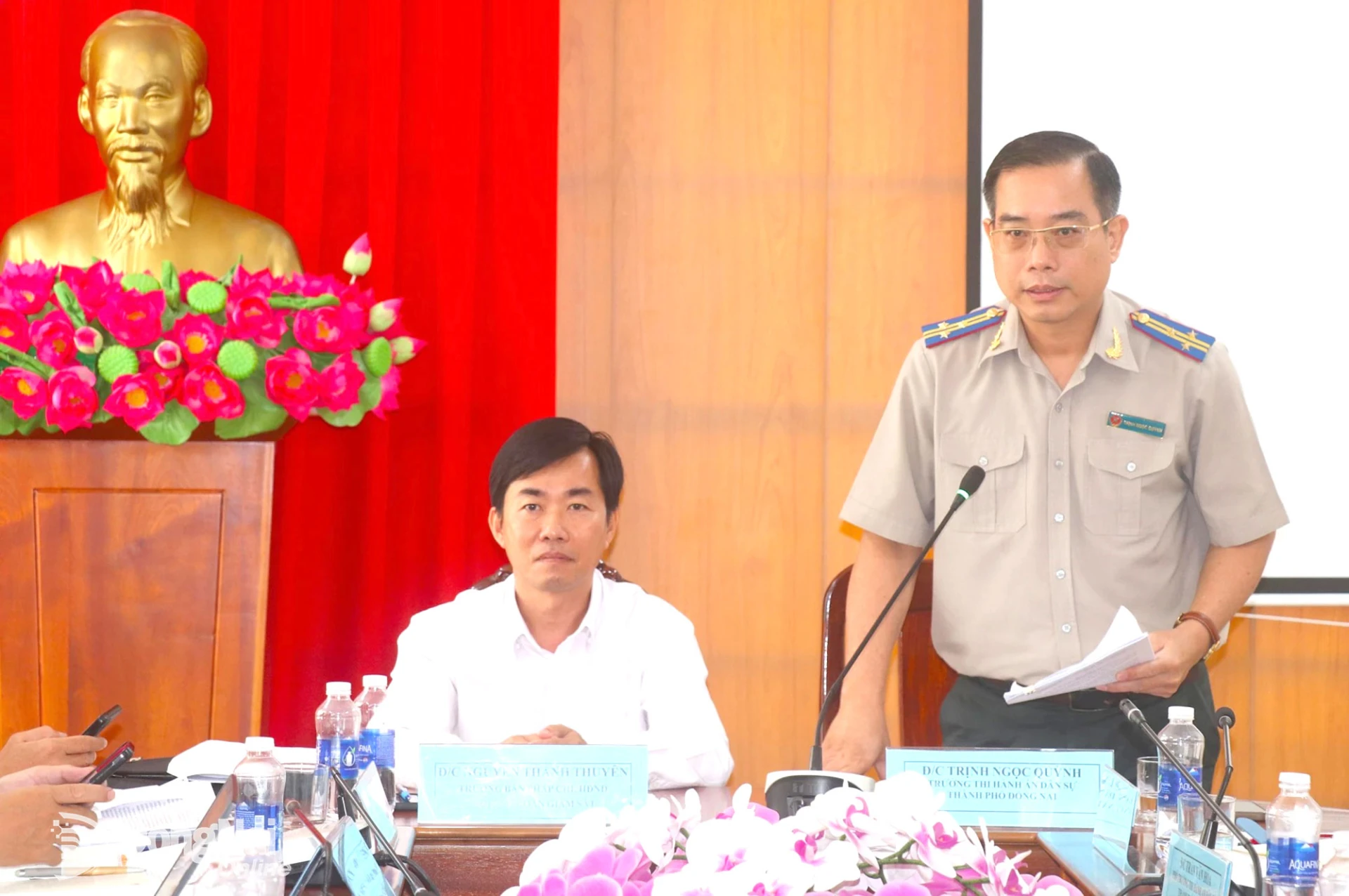 Trưởng Thi hành án dân sự thành phố Đồng Nai Trịnh Ngọc Quỳnh phát biểu tại buổi làm việc với đoàn giám sát. Ảnh: An Nhơn
