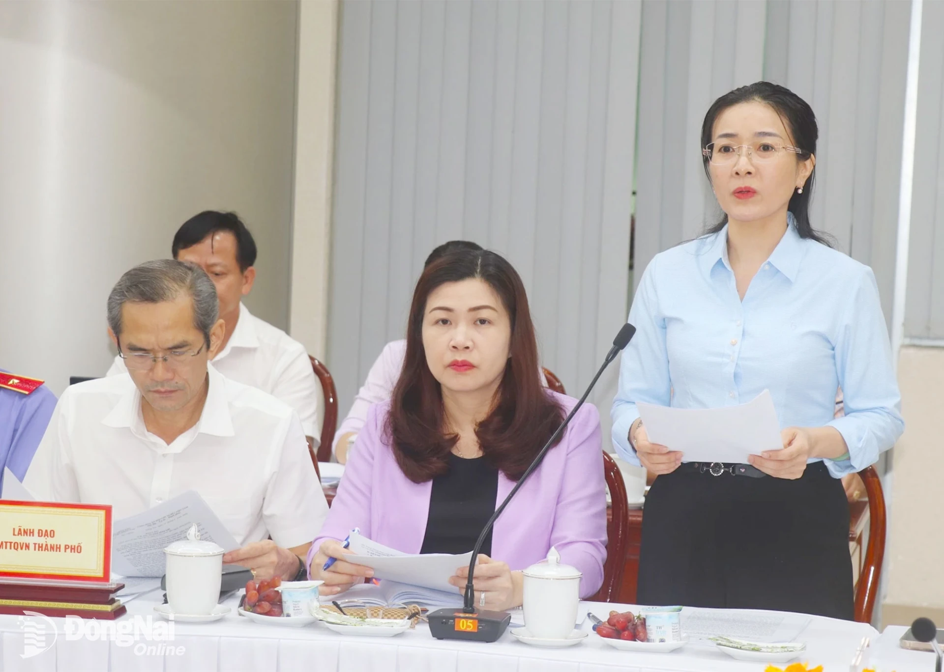 Thành ủy viên, Giám đốc Sở Tư pháp thành phố Phạm Thị Bích Thủy thông tin kết quả thực hiện công tác tổ chức thi hành pháp luật và theo dõi thi hành văn bản quy phạm pháp luật. Ảnh: An Nhơn