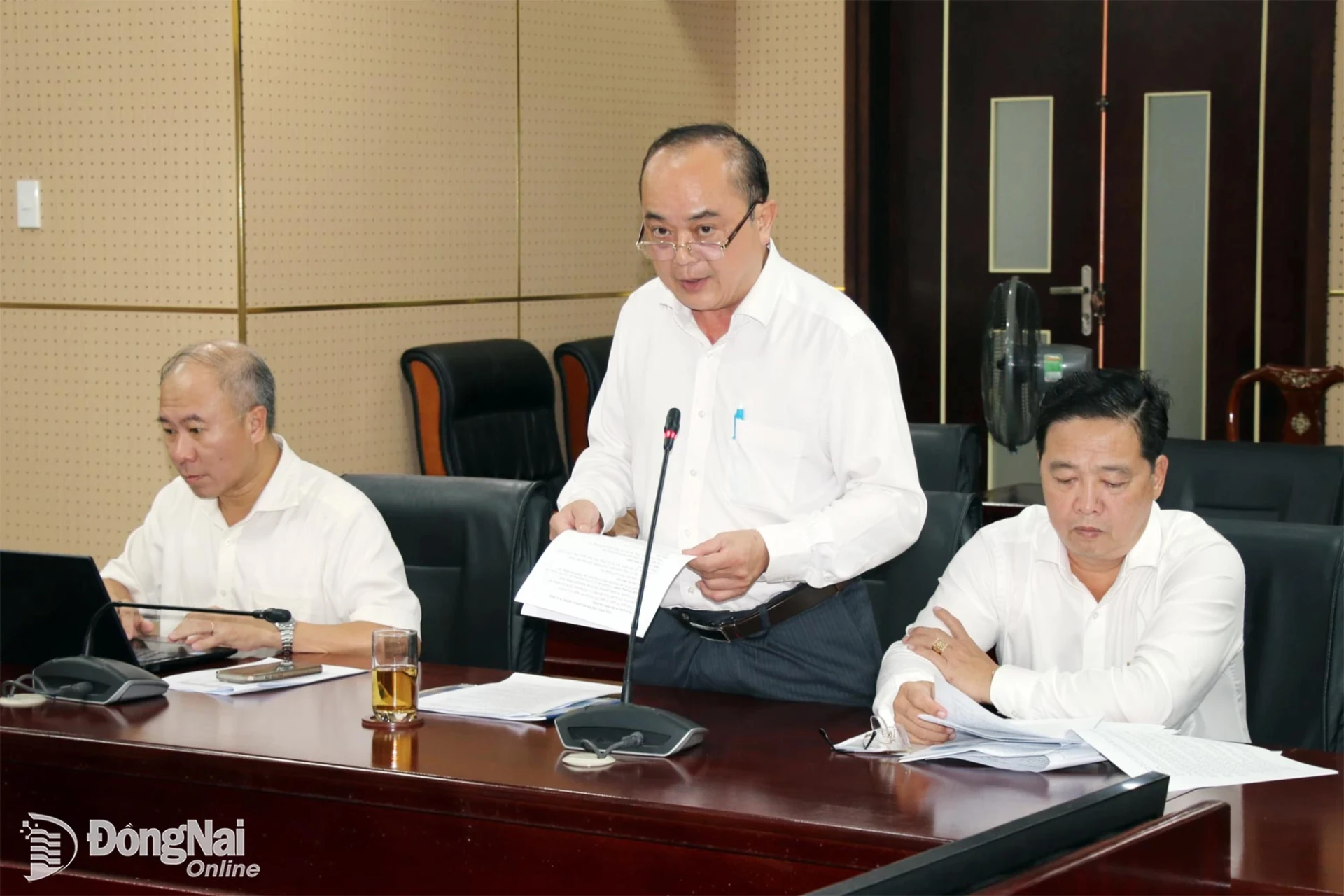 Vo Hoang Khai, Deputy Director of the Department of Science and Technology, reports on preparations for DIGIFEST Dong Nai 2026. Photo: Hai Quan