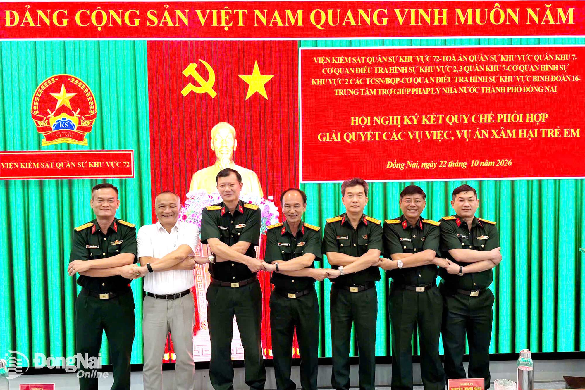 Các đơn vị thực hiện quy chế phối hợp giải quyết các vị việc, vụ án xâm hại trẻ em. Ảnh: Viết Cường