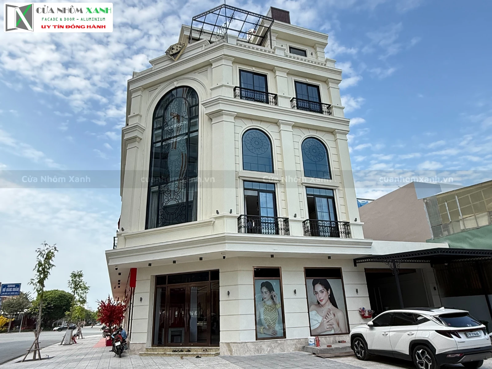 Cửa Nhôm Xanh thi công cửa nhôm kính trọn gói cho công trình biệt thự Đồng Nai.