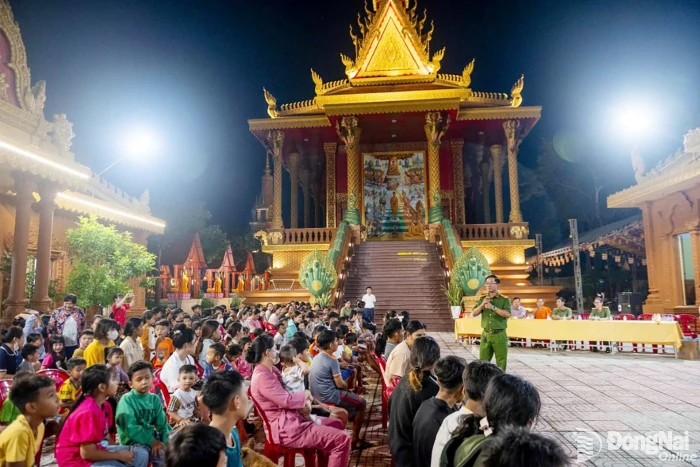 Giữ niềm tin trên không gian mạng (Kỳ 3)