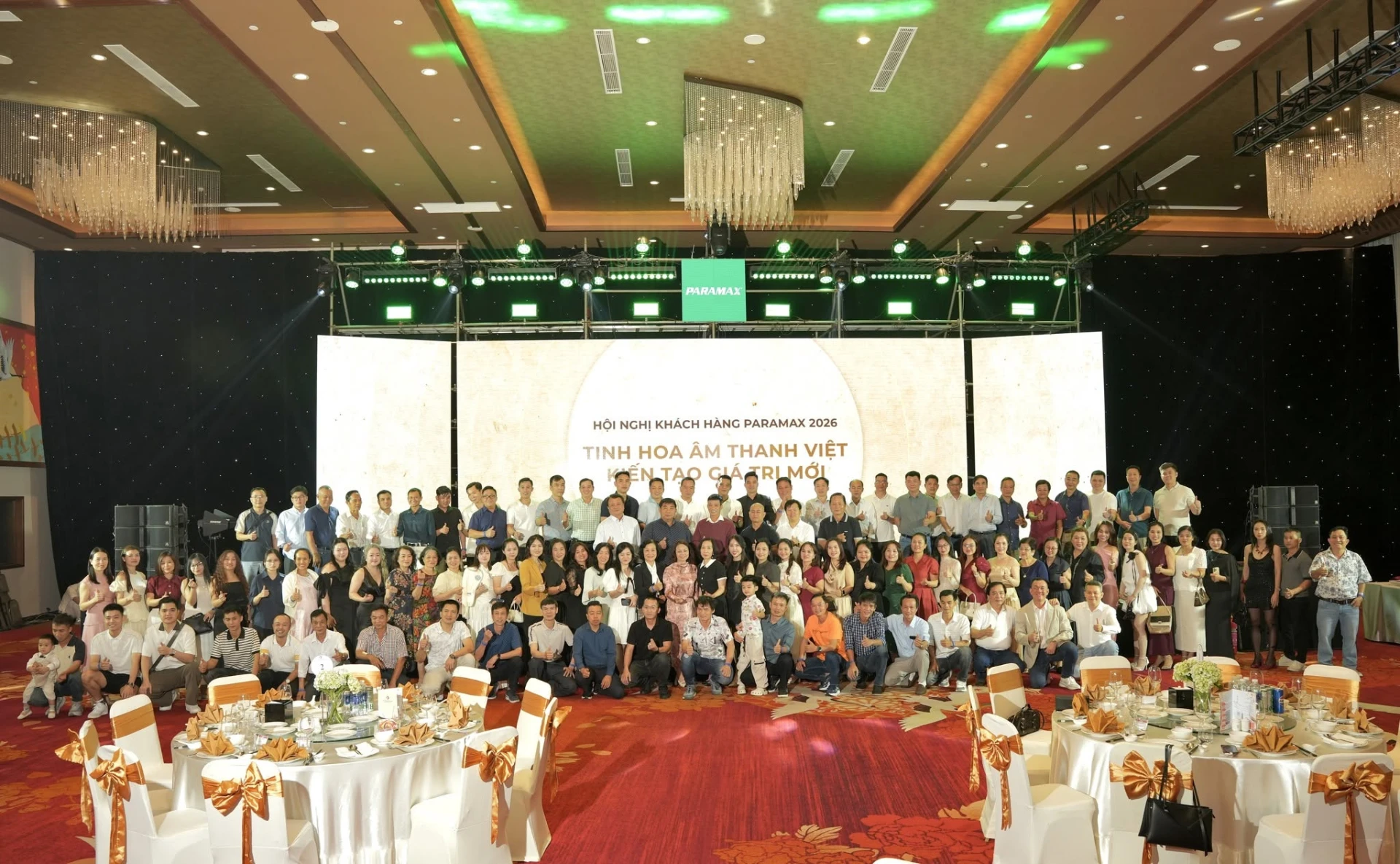 DANAGO tổ chức gala dinner hoành tráng cho đoàn PARAMAX 120 khách.