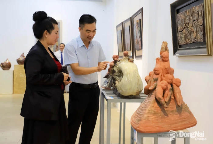 Khai mạc triển lãm tác phẩm mỹ thuật năm 2026