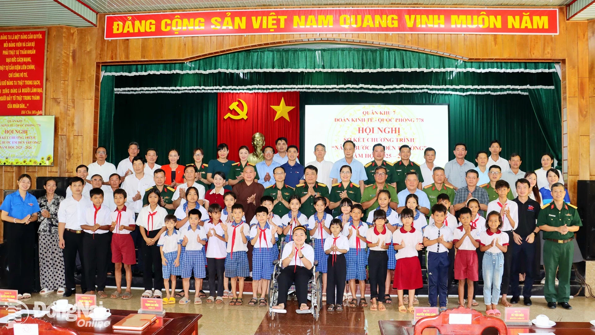 Trong số 118 học sinh được hỗ trợ năm học 2025-2026, có 90 em là người dân tộc thiểu số. Ảnh: Như Nam
