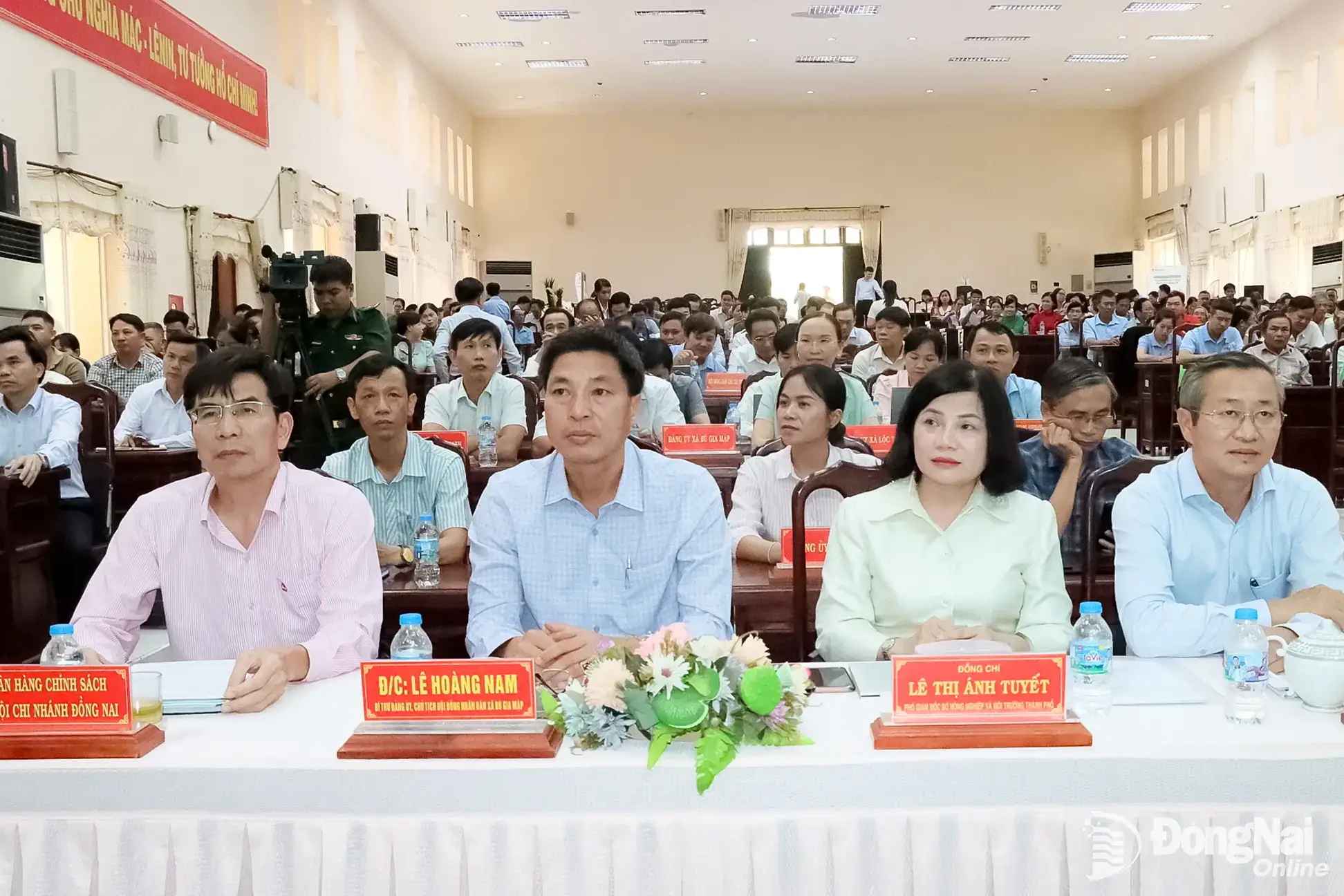Lắng nghe nông dân vùng biên, tháo gỡ khó khăn trong sản xuất