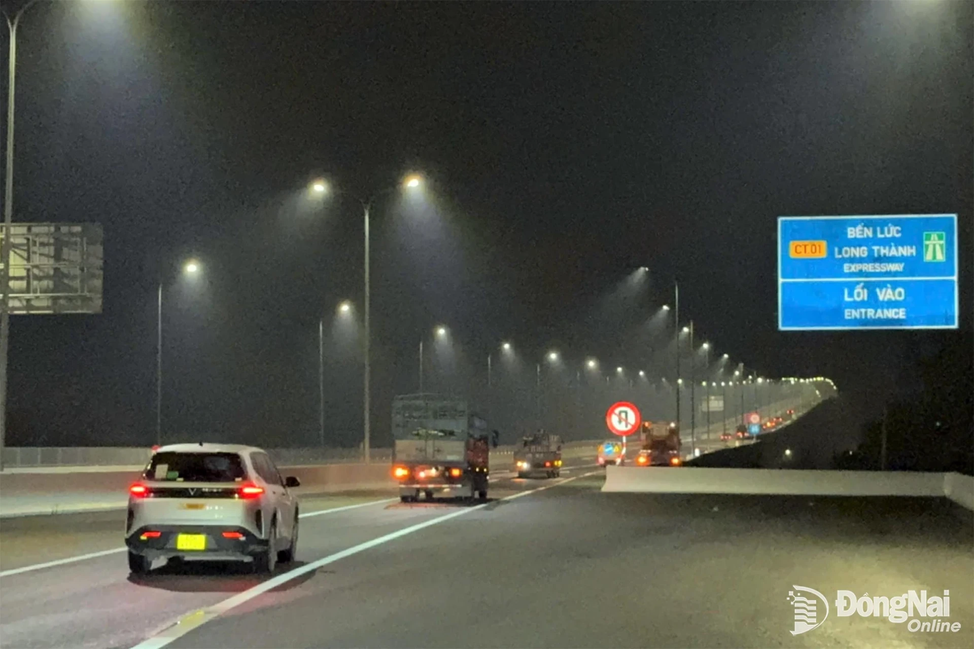 Nearly 58km of Ben Luc–Long Thanh Expressway fully opens to traffic