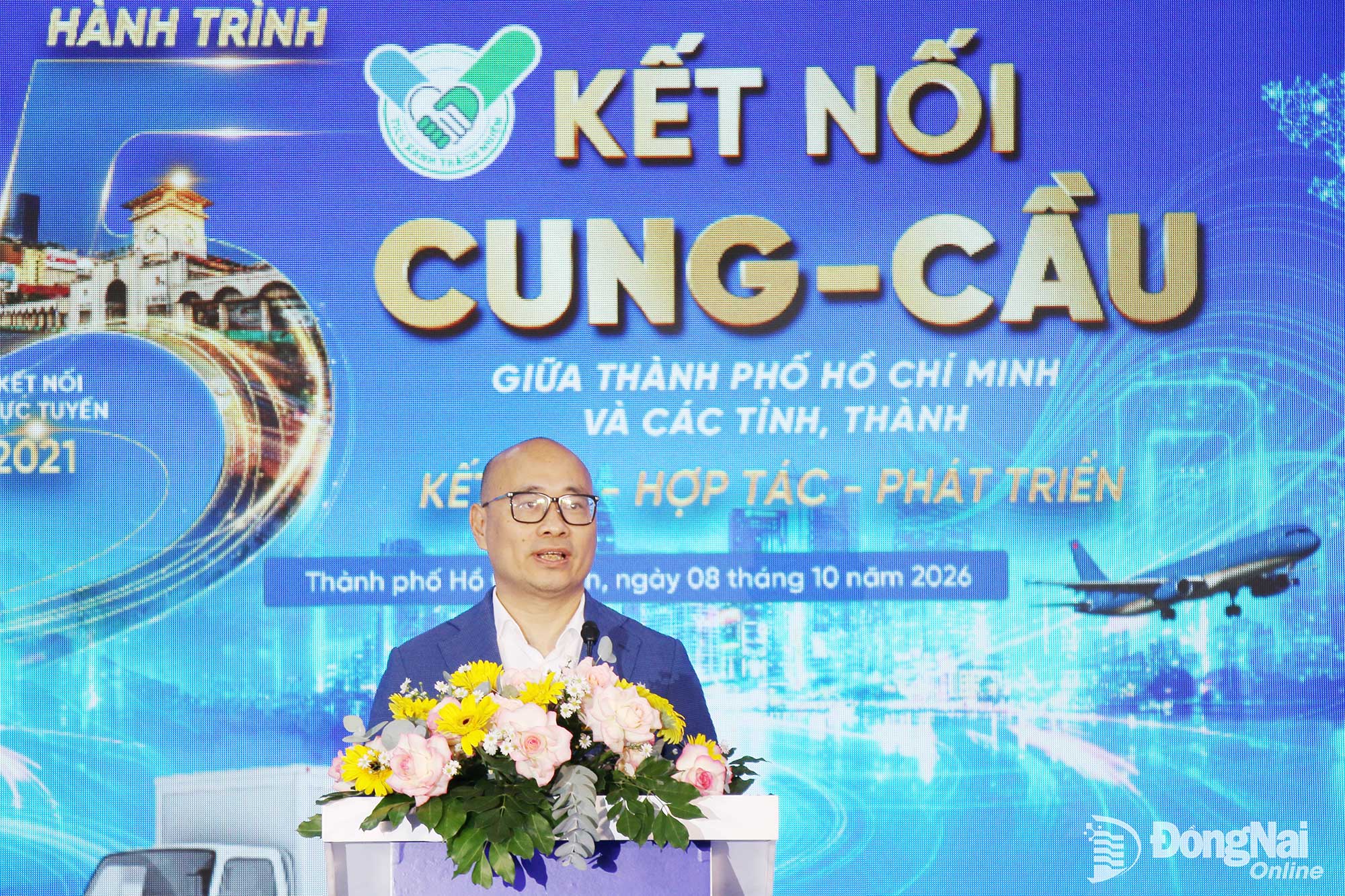 Thứ trưởng Bộ Công thương Lương Hoàng Thái phát biểu tại lễ khai mạc chương trình. Ảnh: Hải Quân
