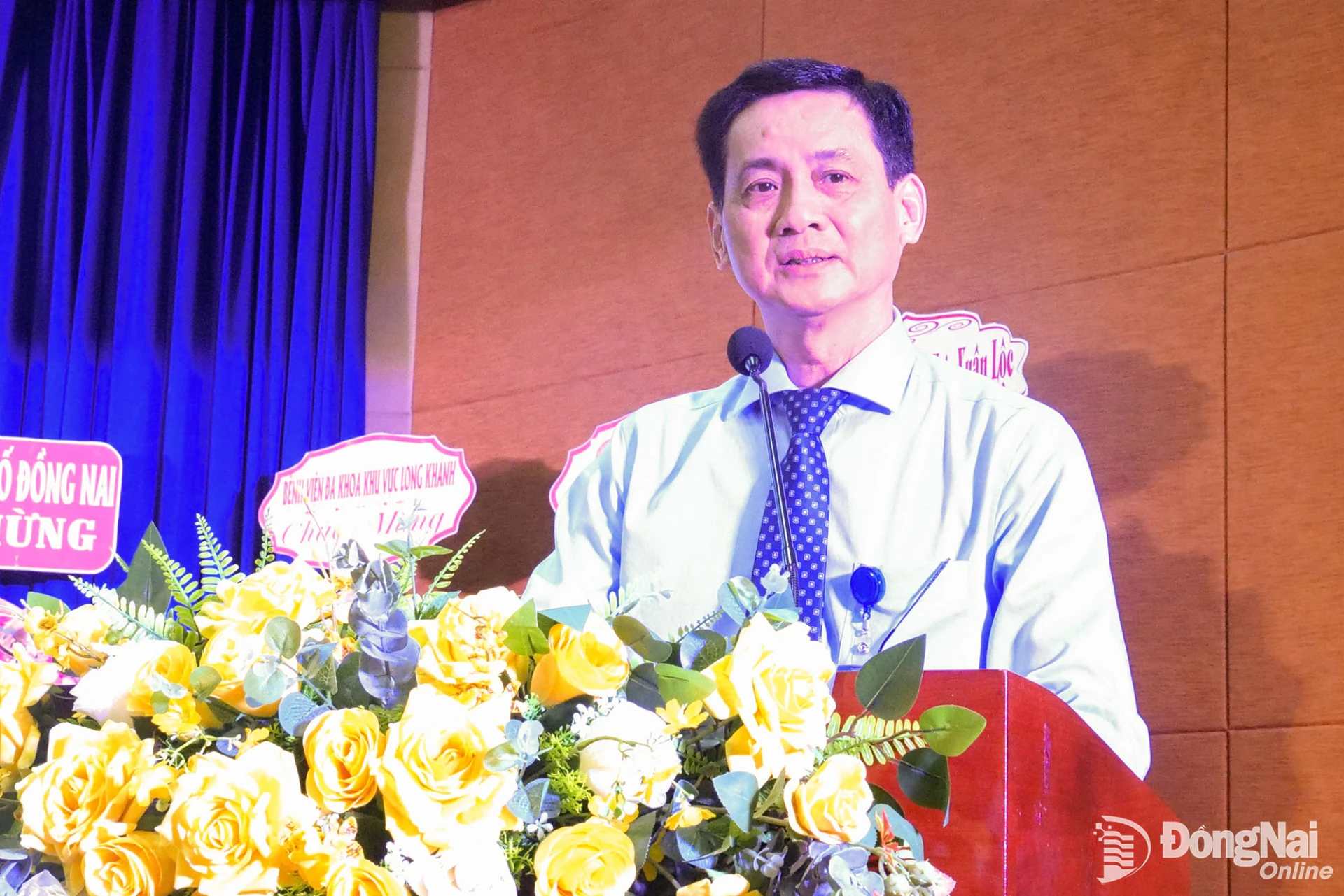 Specialist Level II Doctor Dinh Cao Minh, Deputy Director in charge of Dong Nai General Hospital speaks at the ceremony. Photo: Hanh Dung

