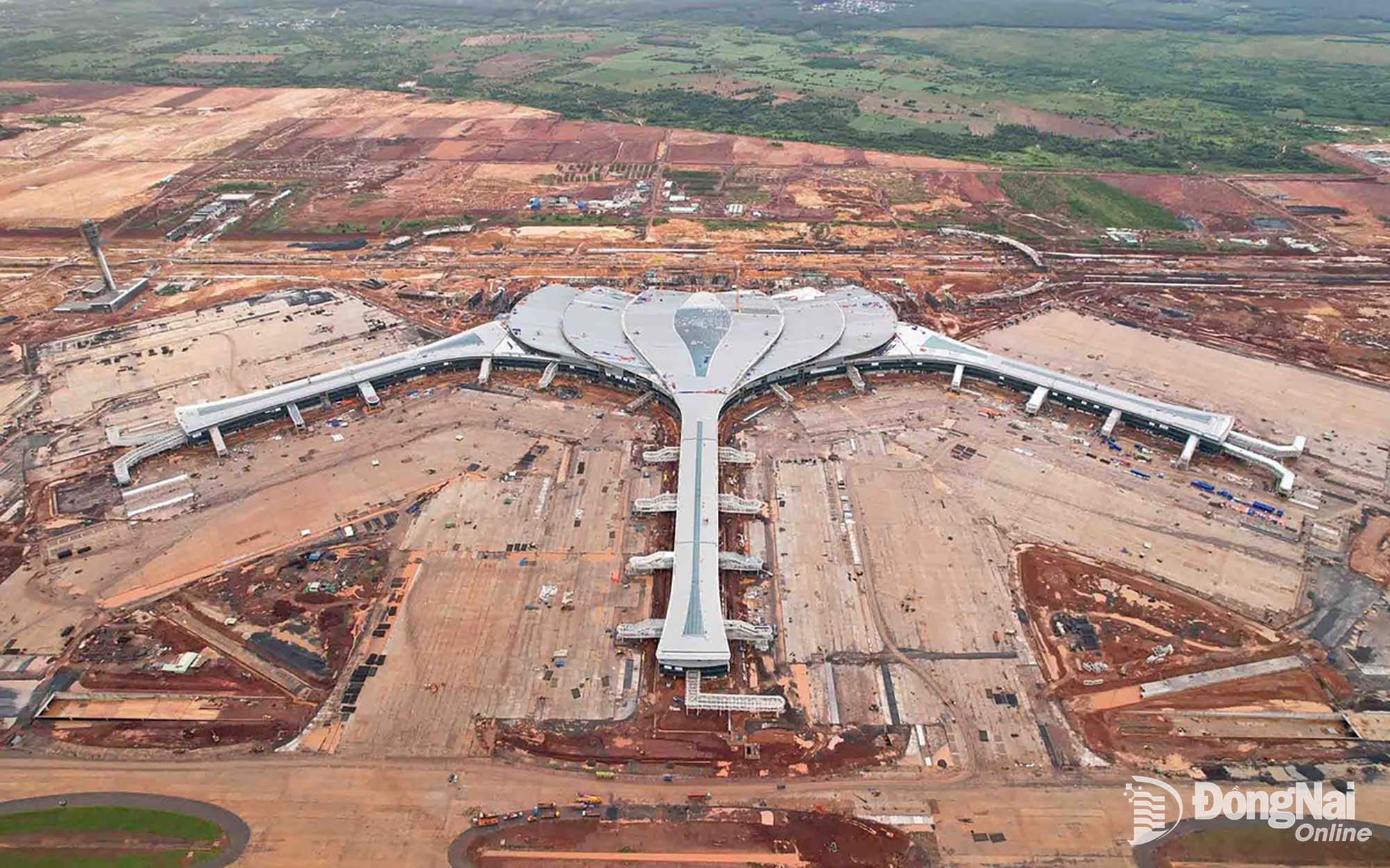 Sân bay Long Thành dự kiến khai thác thương mại từ tháng 12/2026, tiếp thêm động lực cho hạ tầng và giá trị bất động sản Đồng Nai. Ảnh: Internet

