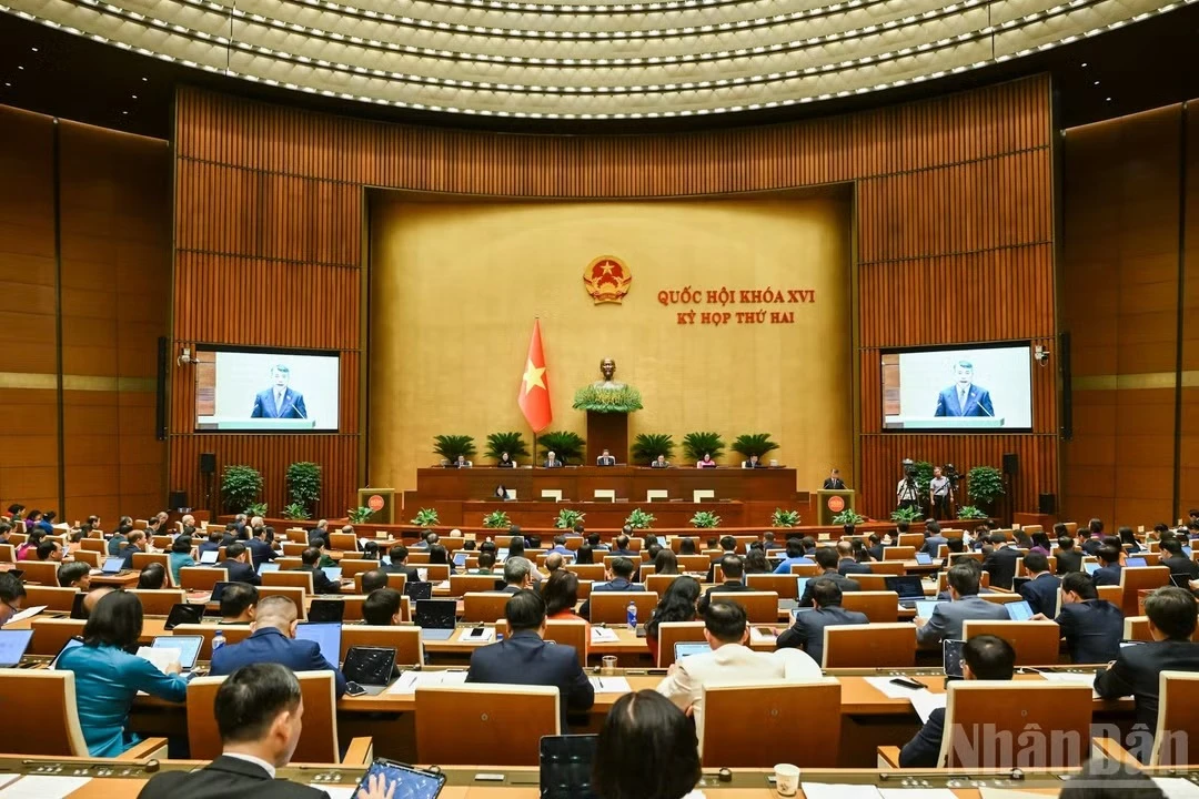 Quốc hội làm việc tại hội trường. (Ảnh: DUY LINH)
