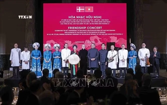 Chương trình Hòa nhạc hữu nghị Kỷ niệm 55 năm thiết lập quan hệ ngoại giao Việt Nam – Đan Mạch (1971 - 2026). Ảnh: Thống Nhất/TTXVN
