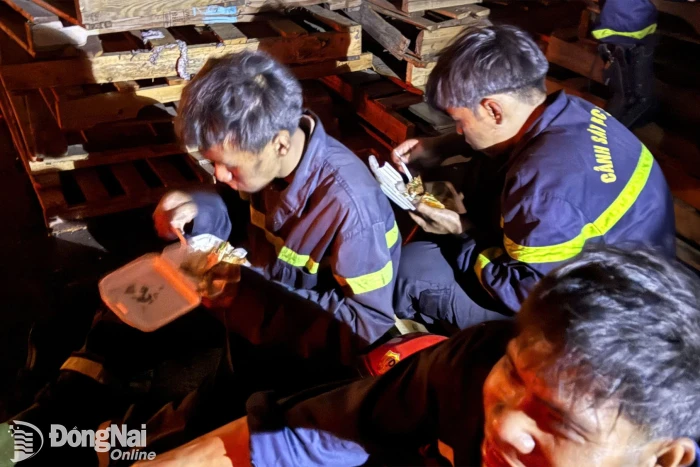 Những hy sinh thầm lặng của người chiến sĩ Cảnh sát PCCC và CNCH