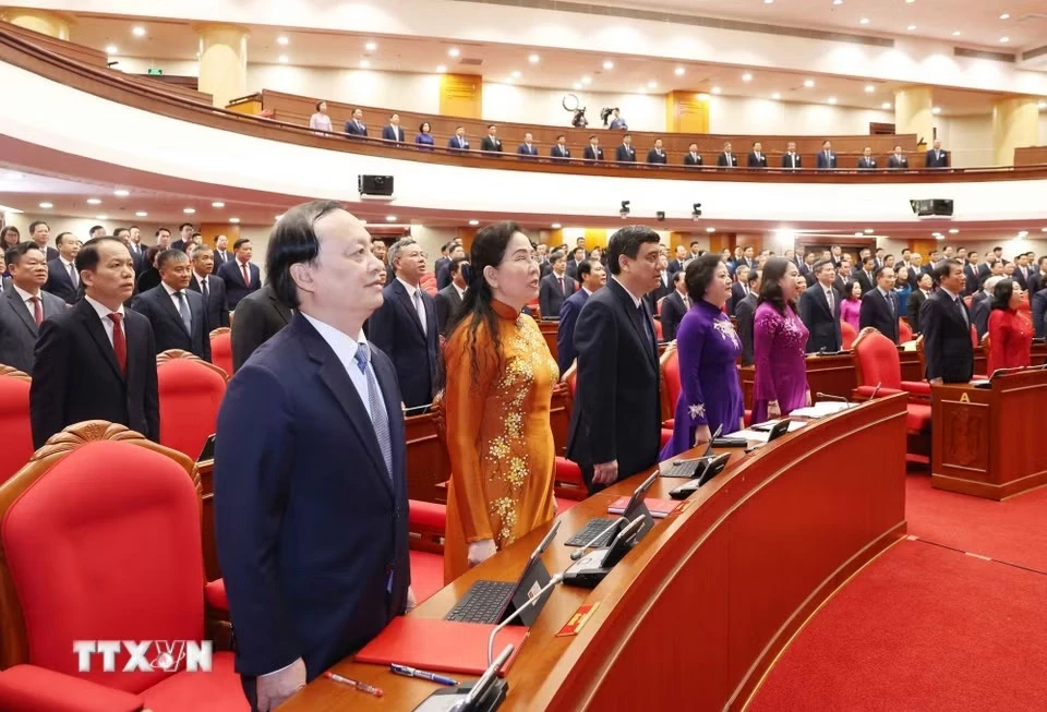 Các đại biểu thực hiện nghi lễ chào cờ. (Ảnh: Thống Nhất/TTXVN)
Các đại biểu thực hiện nghi lễ chào cờ. (Ảnh: Thống Nhất/TTXVN)
Các đại biểu thực hiện nghi lễ chào cờ. (Ảnh: Thống Nhất/TTXVN)
Các đại biểu thực hiện nghi lễ chào cờ. (Ảnh: Thống Nhất/TTXVN)
Các đại biểu thực hiện nghi lễ chào cờ. (Ảnh: Thống Nhất/TTXVN)